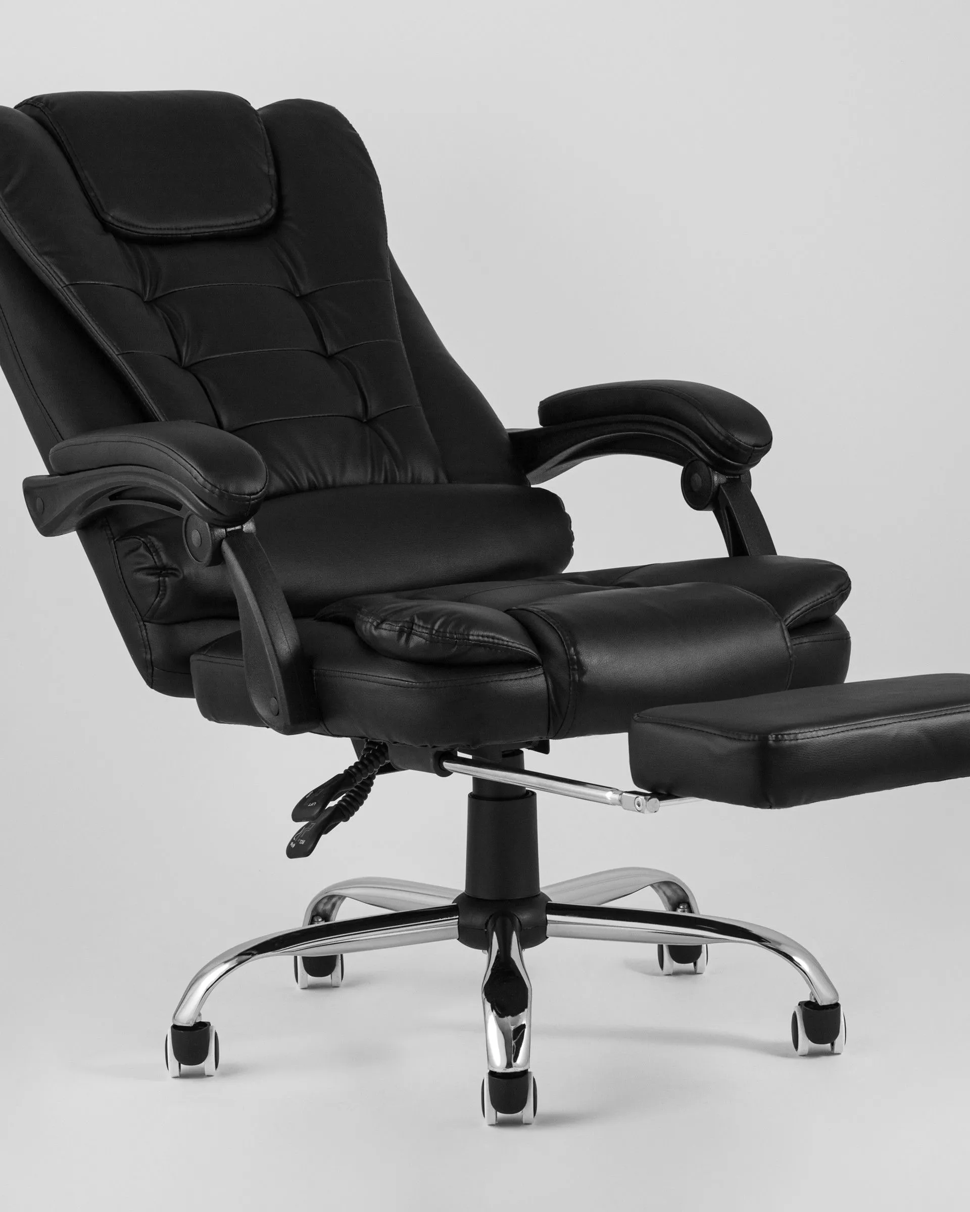 Кресло руководителя TopChairs President реклайнер с подставкой для ног черный