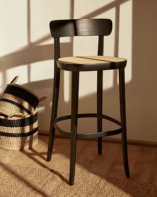 Барный стул La Forma Romane черные ножки сиденье из ротанга 75 см