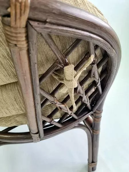 Кресло из ротанга Багама орех матовый (подушки шенилл полные светлые)