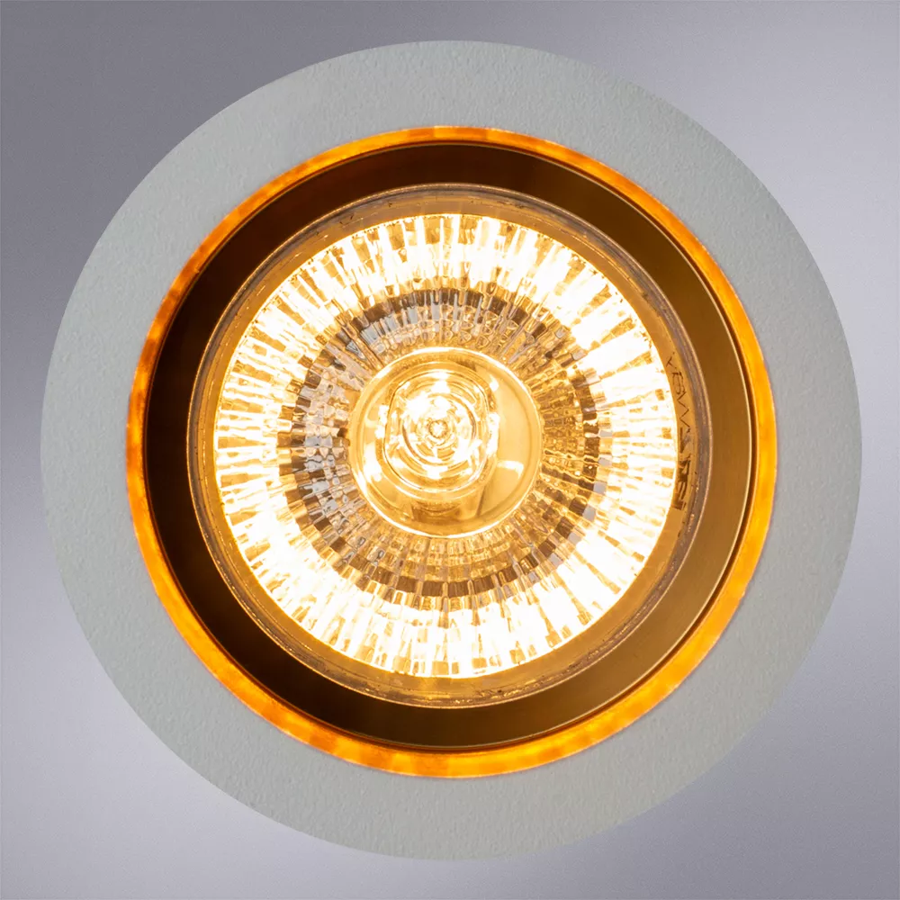 Точечный встраиваемый светильник Arte Lamp CAPH A2165PL-1WH